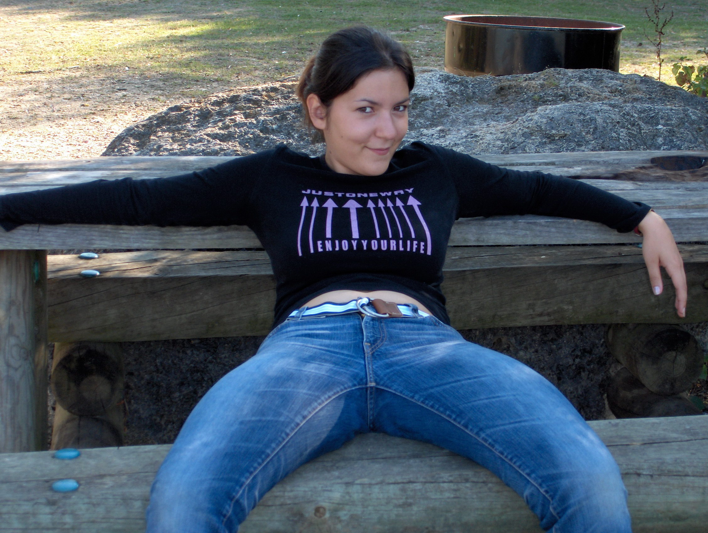 Željna Upoznavanja… a Možda i Nešto više