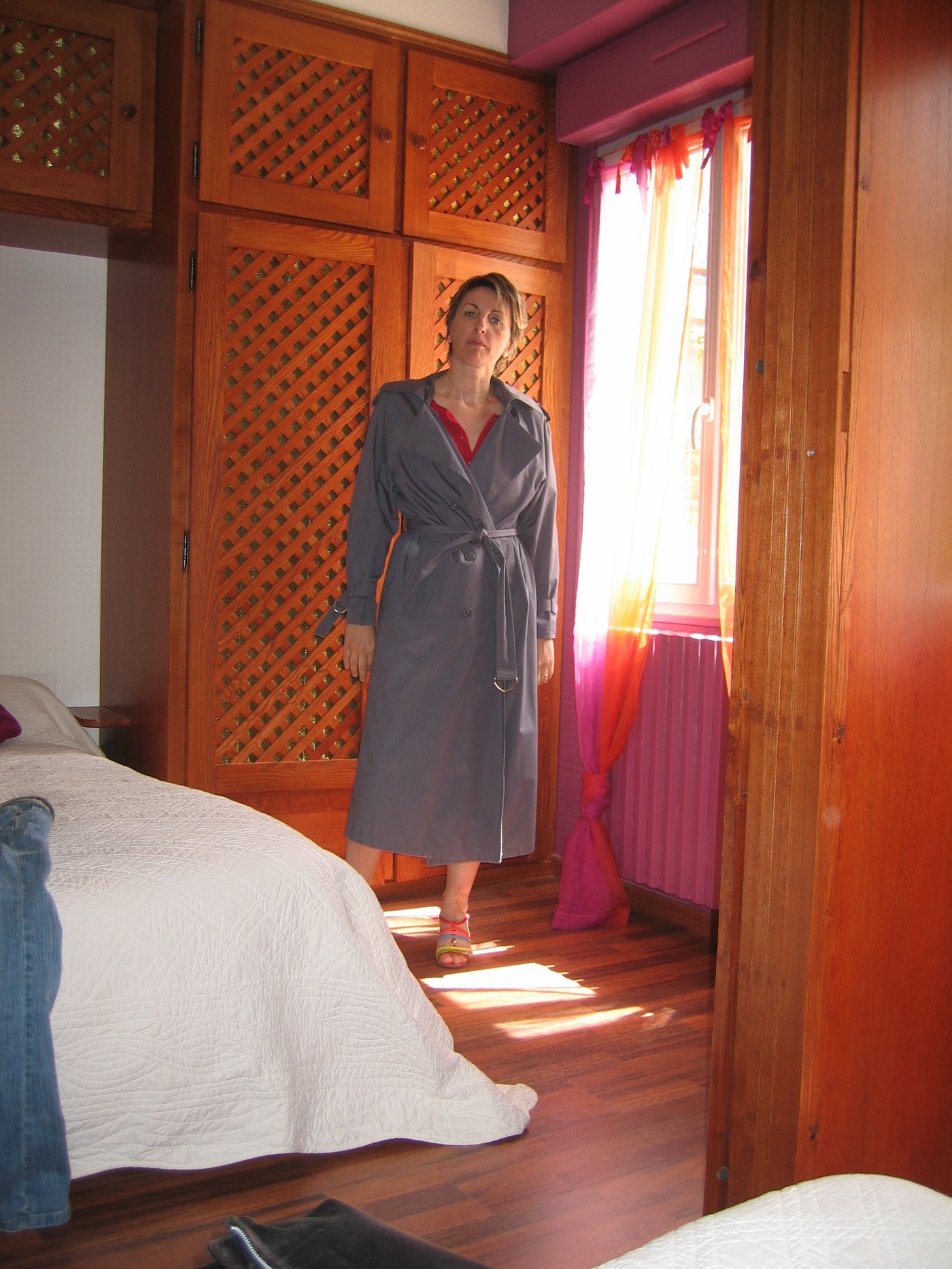 Žena Širokih Shvatanja