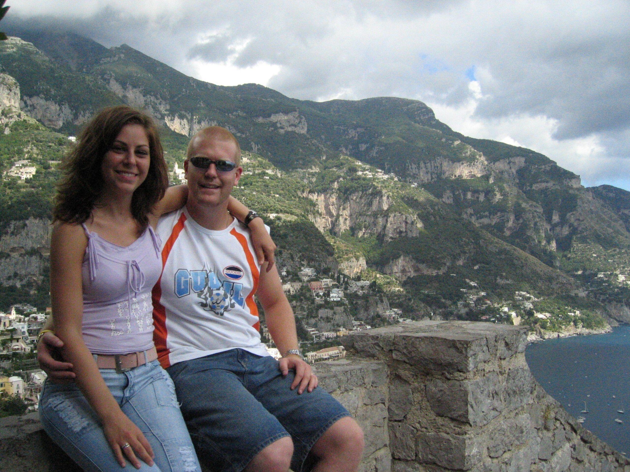 Ne postoji bolji osećaj od dva tvrda kurca u mojoj devojci