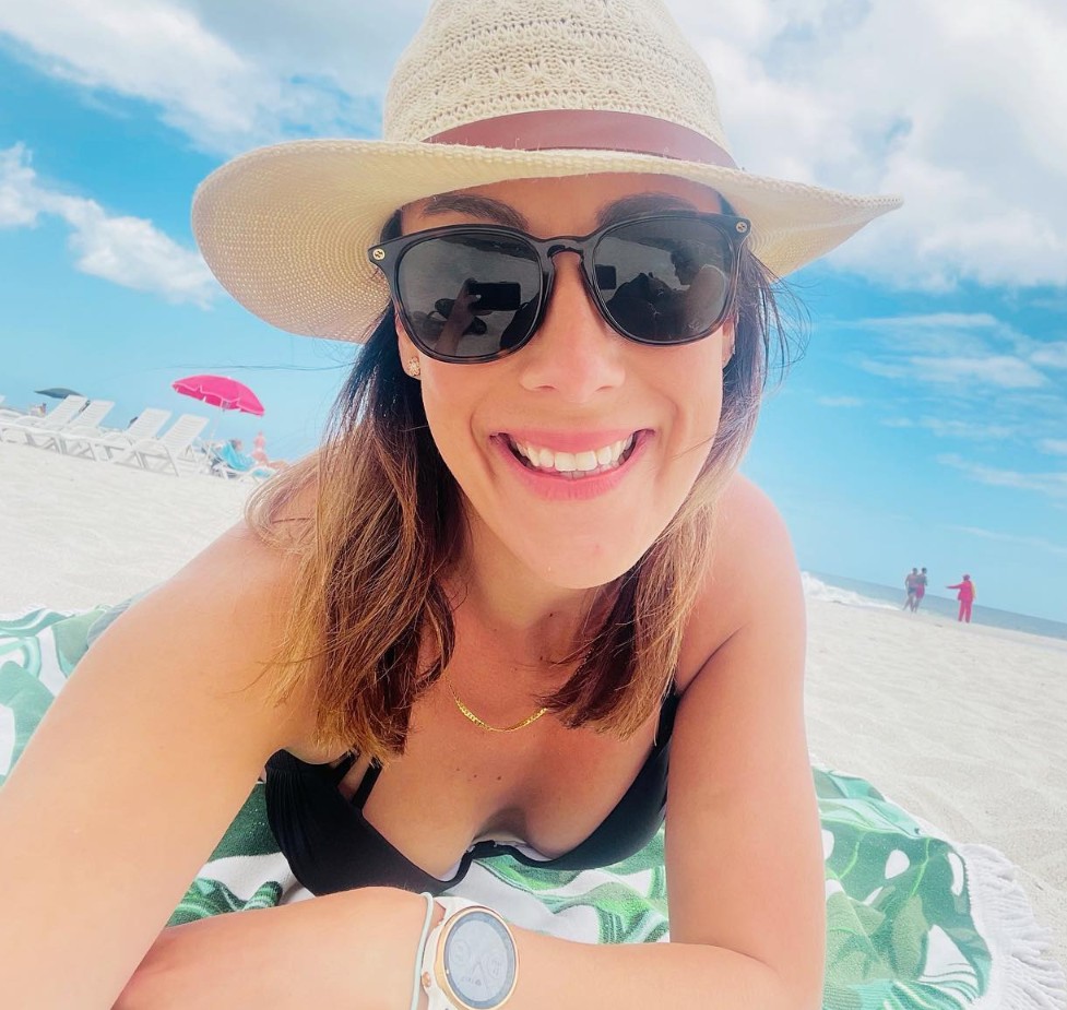 Zena sa dobrom vibracijom