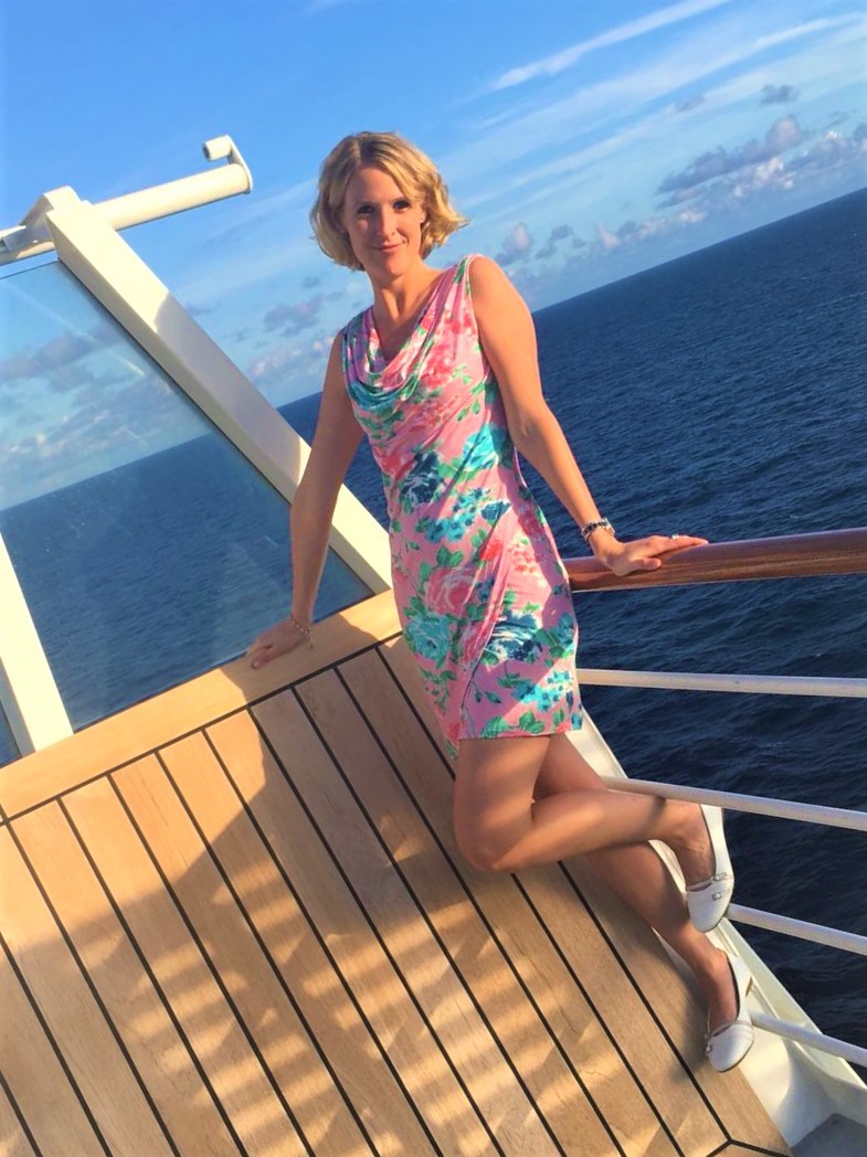 Starija žena željna svega