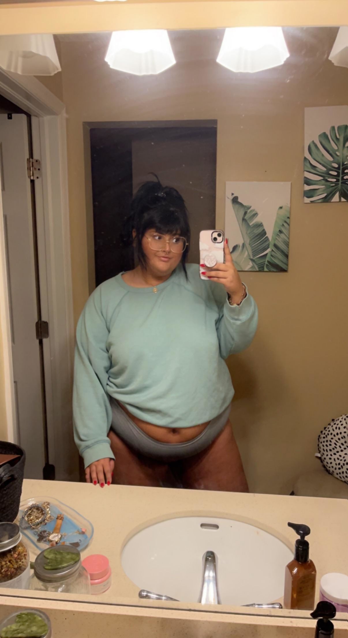 Velika duhovita crnka