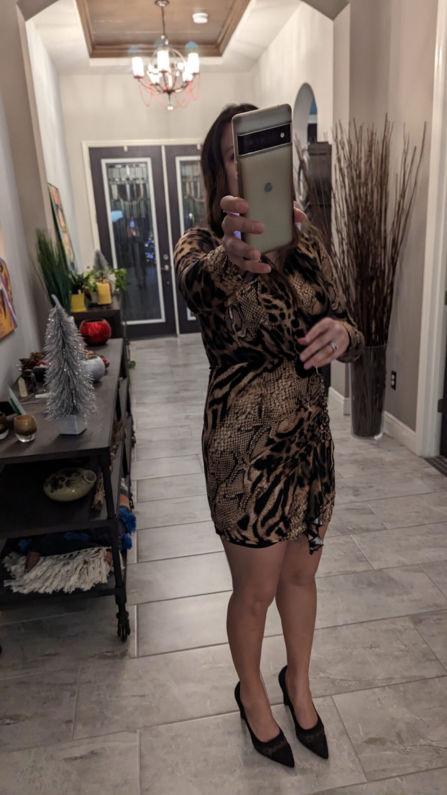 snazna nezavisna udata brineta