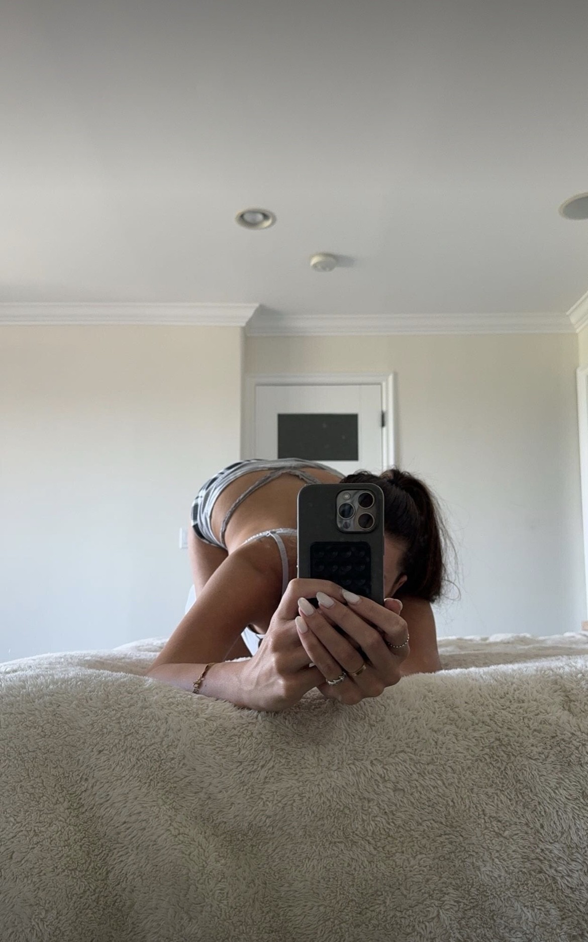 kucka trazi dominantnog