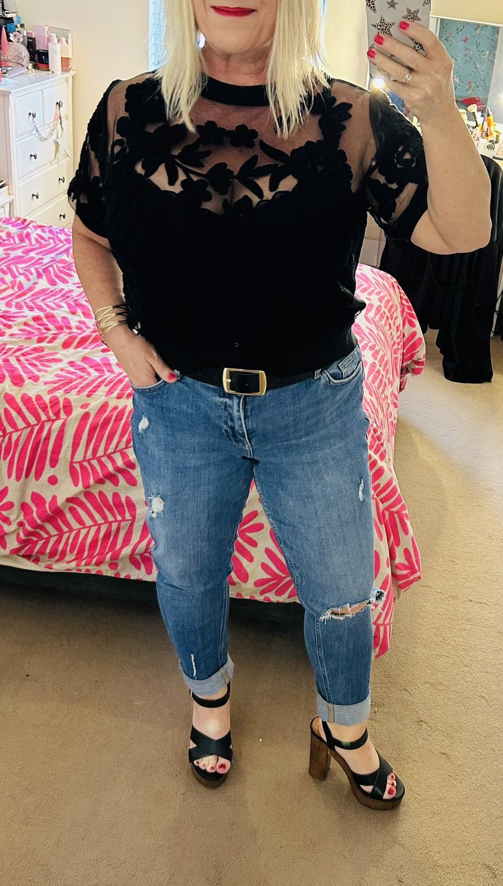 Smejem se godinama u lice