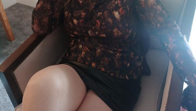 Necija majka