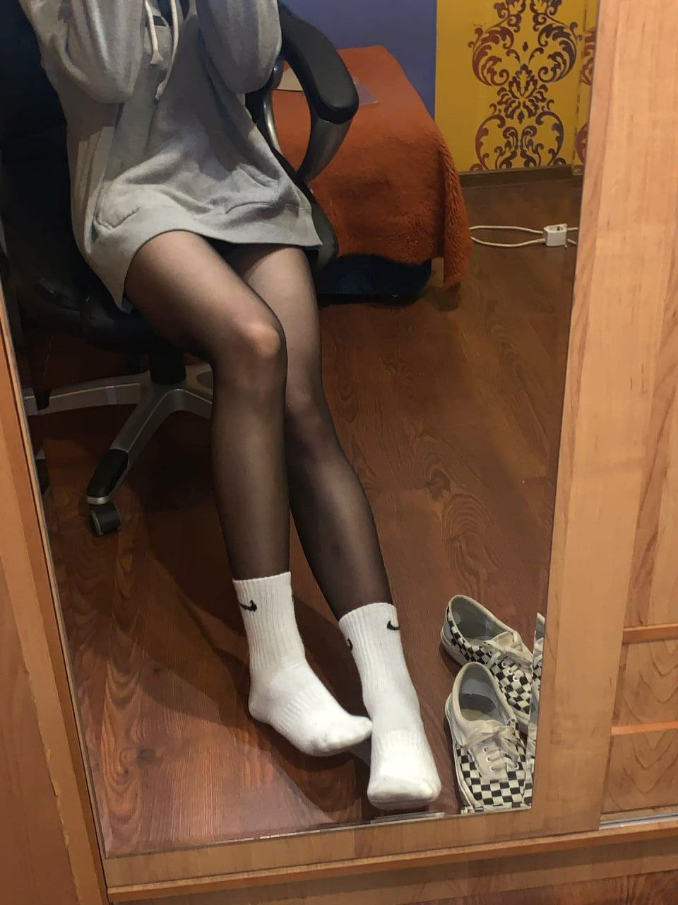 Tražim svoj prvi dodir