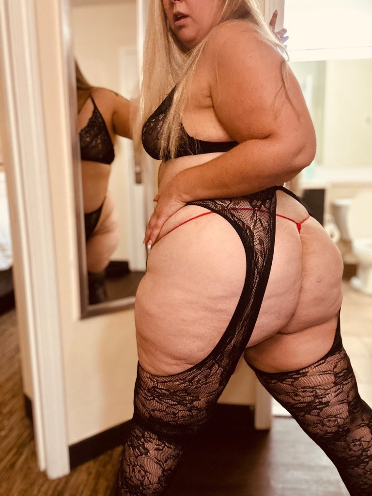 Usamljena mlada supruga