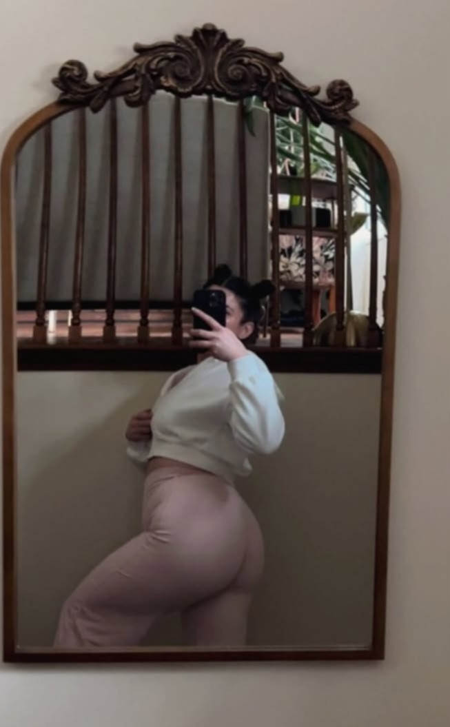 Usamljena Sara